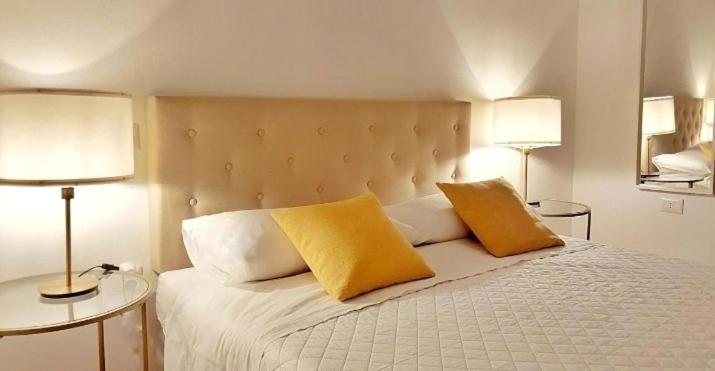 Elicriso Suites Yenne كالياري المظهر الخارجي الصورة